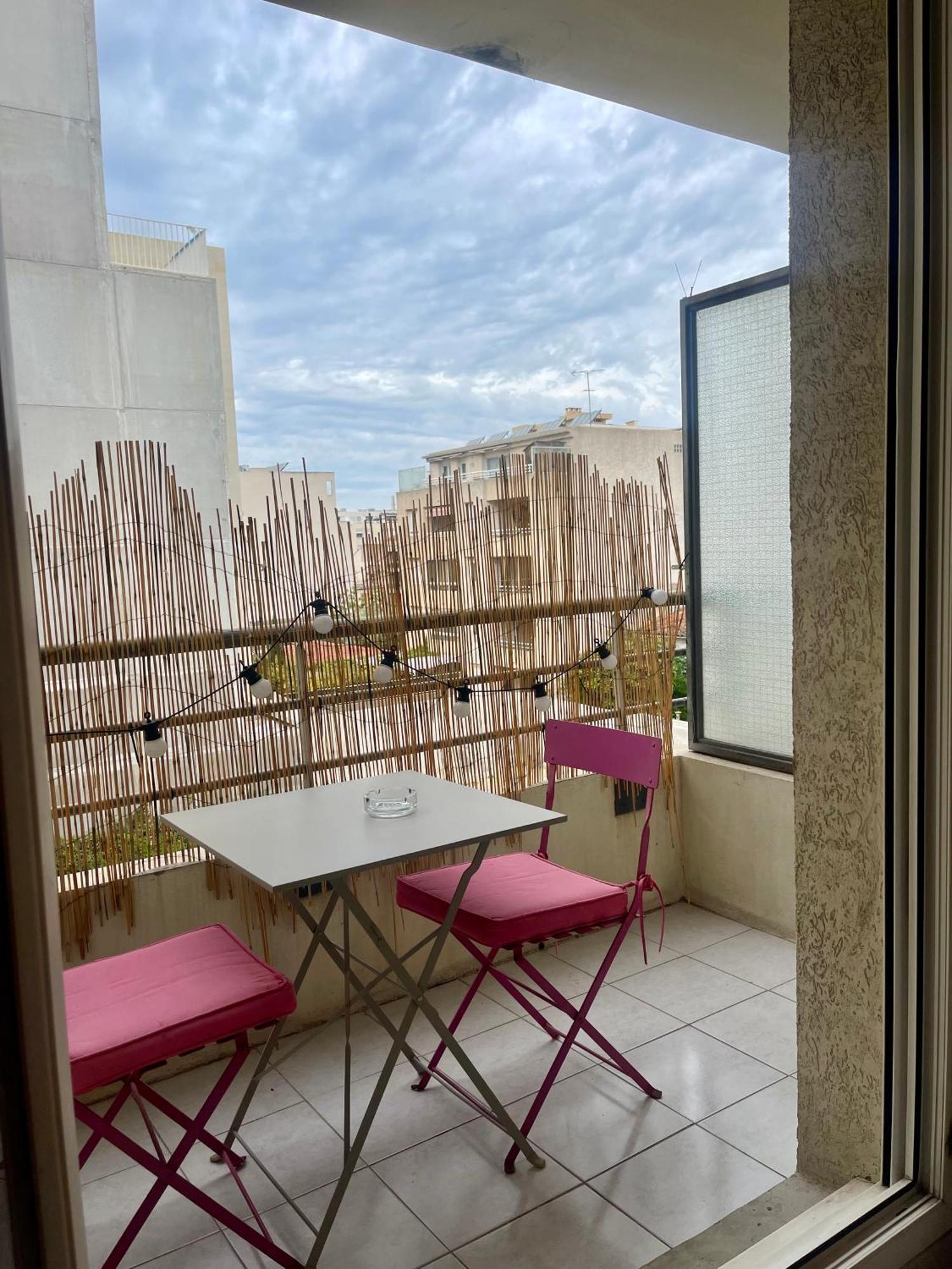 Studio Avec Place De Parking A La Timone 马赛 外观 照片